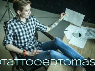 A0TattooedTomas