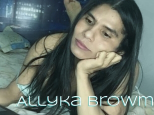 Allyka_browm