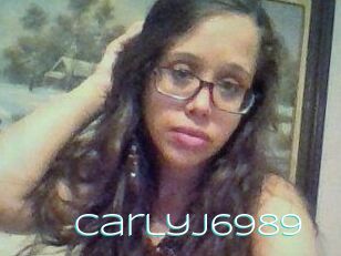 CarlyJ6989