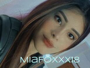 MiaFoxxx18