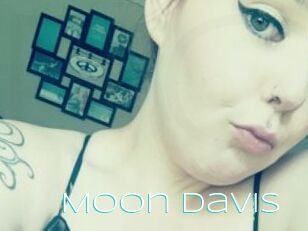 Moon_Davis