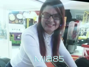 Mia85