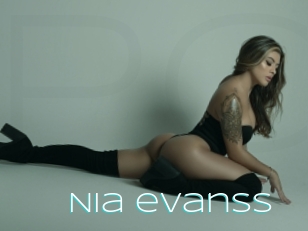 Nia_evanss